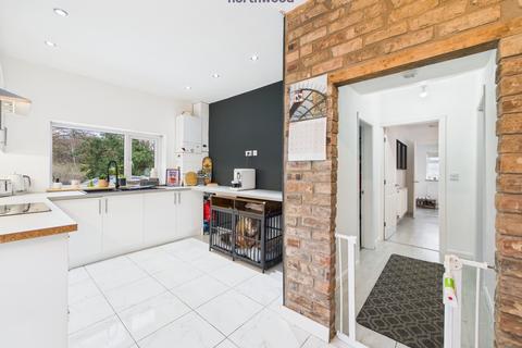 2 bedroom detached bungalow for sale, Gresford Road, Wrexham, LL12
