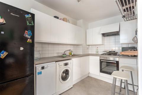 2 bedroom apartment to rent, Waterloo Street, Hove BN3