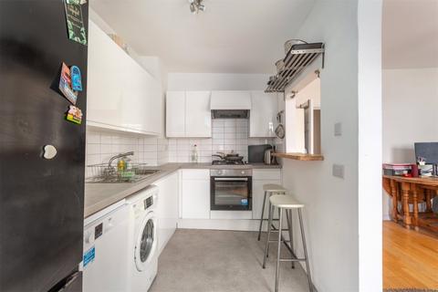 2 bedroom apartment to rent, Waterloo Street, Hove BN3