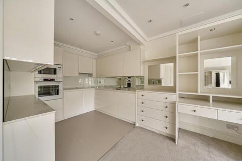 1 bedroom apartment to rent, Richmond Bridge Estate, East Twickenham, TW1