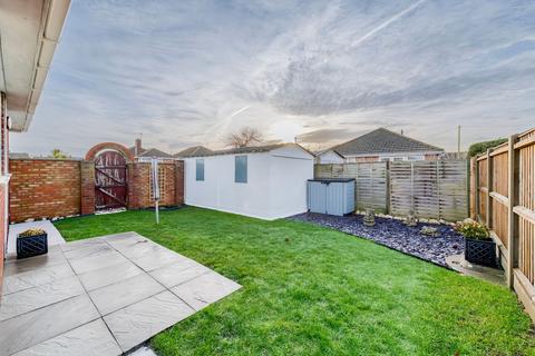 3 bedroom detached bungalow for sale, Orford Drive, Lowestoft