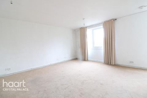 1 bedroom flat for sale, Menlo Gardens, London