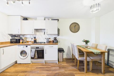 3 bedroom end of terrace house for sale, Porthill Close, Twigworth, Gloucester, GL2