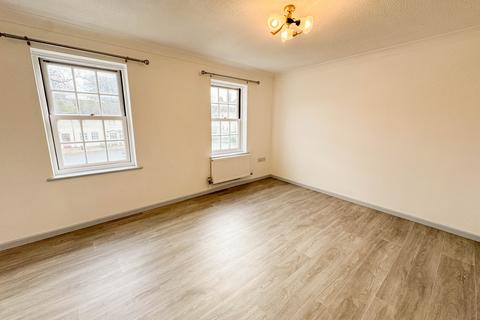2 bedroom flat to rent, Vine Street, Evesham WR11