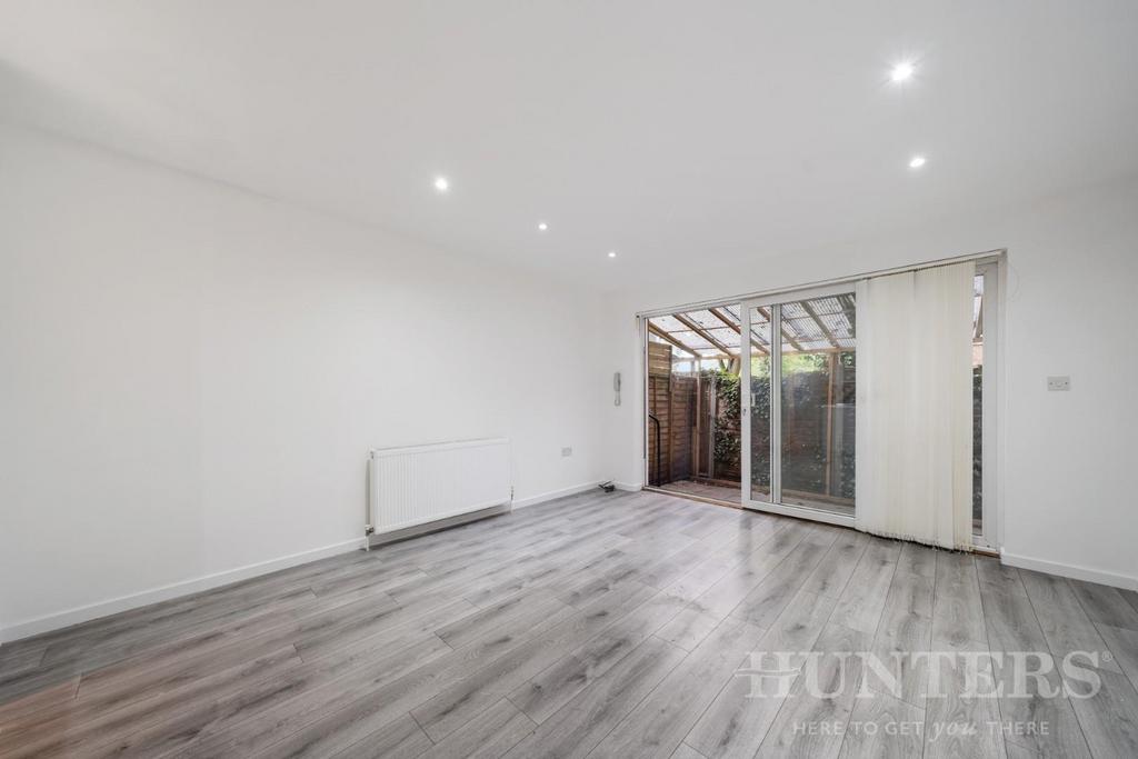 6 Morland Place N15 5 EJ-11.jpg