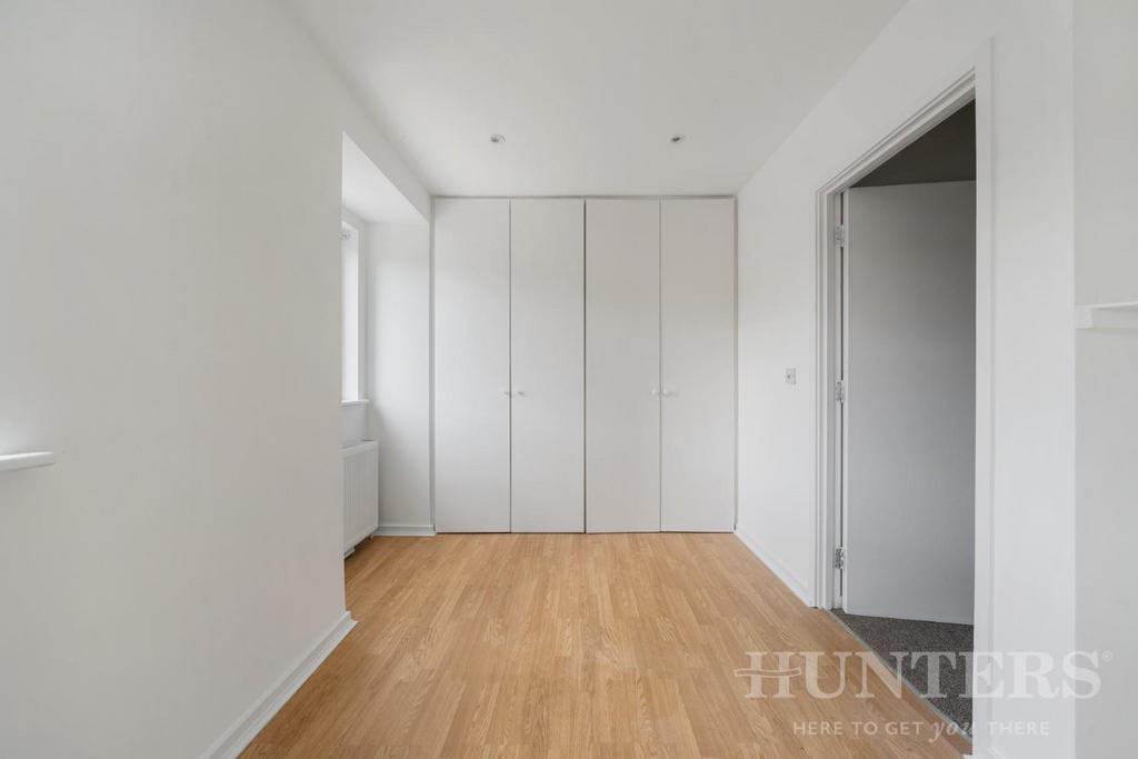 6 Morland Place N15 5 EJ-3.jpg