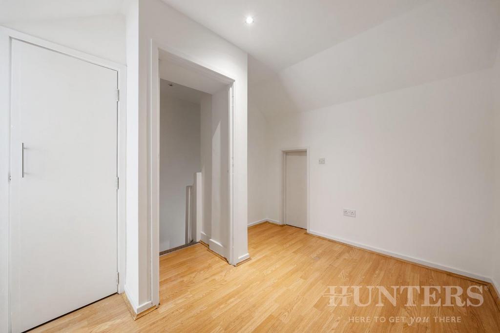 6 Morland Place N15 5 EJ-1.jpg