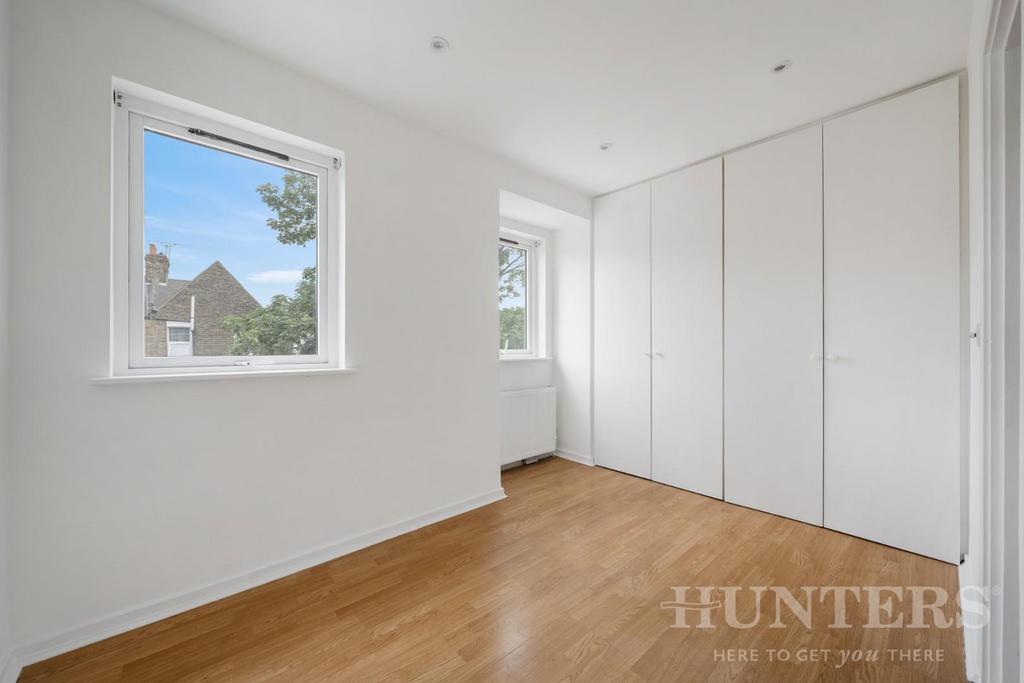 6 Morland Place N15 5 EJ-2.jpg