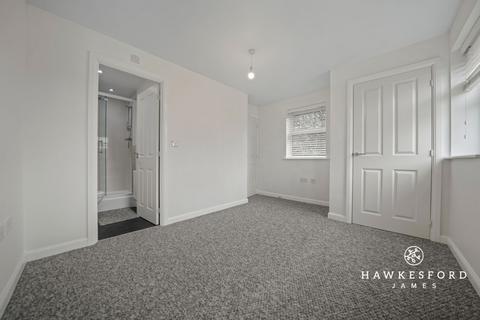 3 bedroom end of terrace house to rent, Easton Drive, Sittingbourne ME10