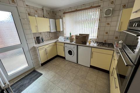 undefined, Luton LU4