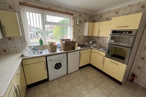 undefined, Luton LU4