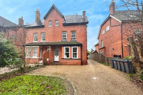 2 bedroom flat to rent, Woodcote Road, Caversham, Reading, RG4