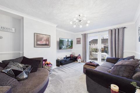 3 bedroom terraced house for sale, East Avenue, Kenfig Hill CF33