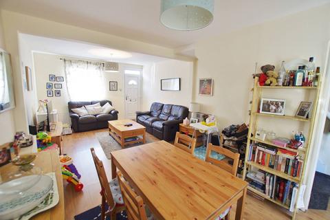 2 bedroom terraced house to rent, Ebury Road, WD17, Watford, WD17