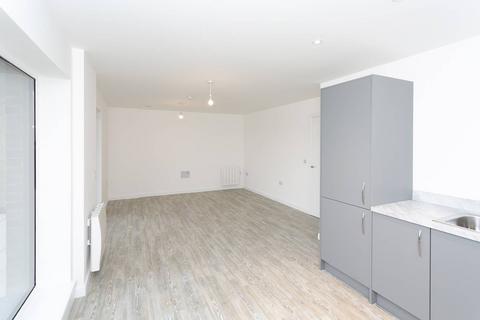 2 bedroom flat to rent, Colnebank Drive, WD18, Watford, WD18