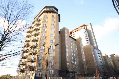 1 bedroom flat to rent, Hutchings Street, London E14