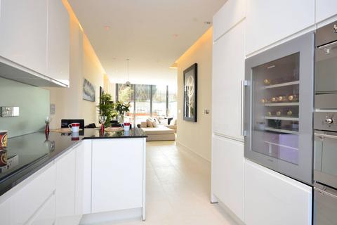 4 bedroom house to rent, Page Mews, Battersea, London, SW11