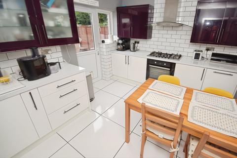 2 bedroom end of terrace house for sale, Ambleside, West Midlands CV2
