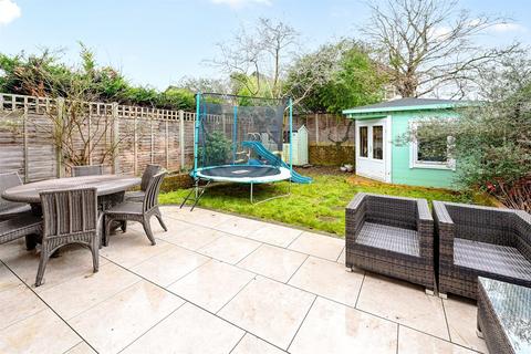3 bedroom link detached house for sale, Oaktree Drive, Hampshire RG27