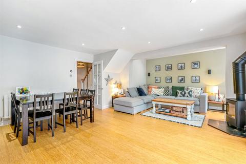 3 bedroom link detached house for sale, Oaktree Drive, Hampshire RG27