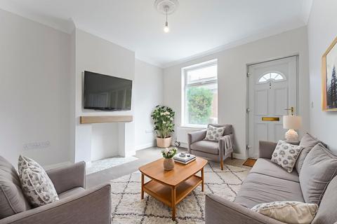 3 bedroom terraced house to rent, Gertrude Road, Norwich