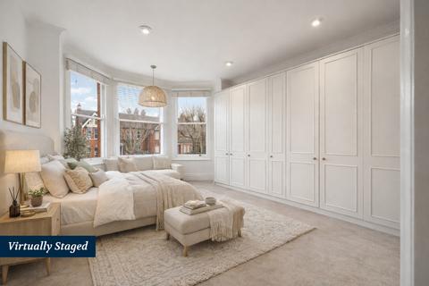 3 bedroom flat for sale, Walm Lane, Willesden Green, London, NW2