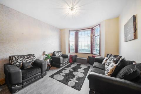 4 bedroom terraced house to rent, Monega Road, Manor Park, E12 6UF