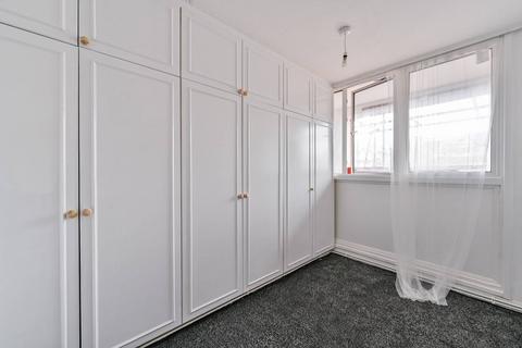 3 bedroom flat to rent, Hardwick House, Lisson Grove, London, NW8