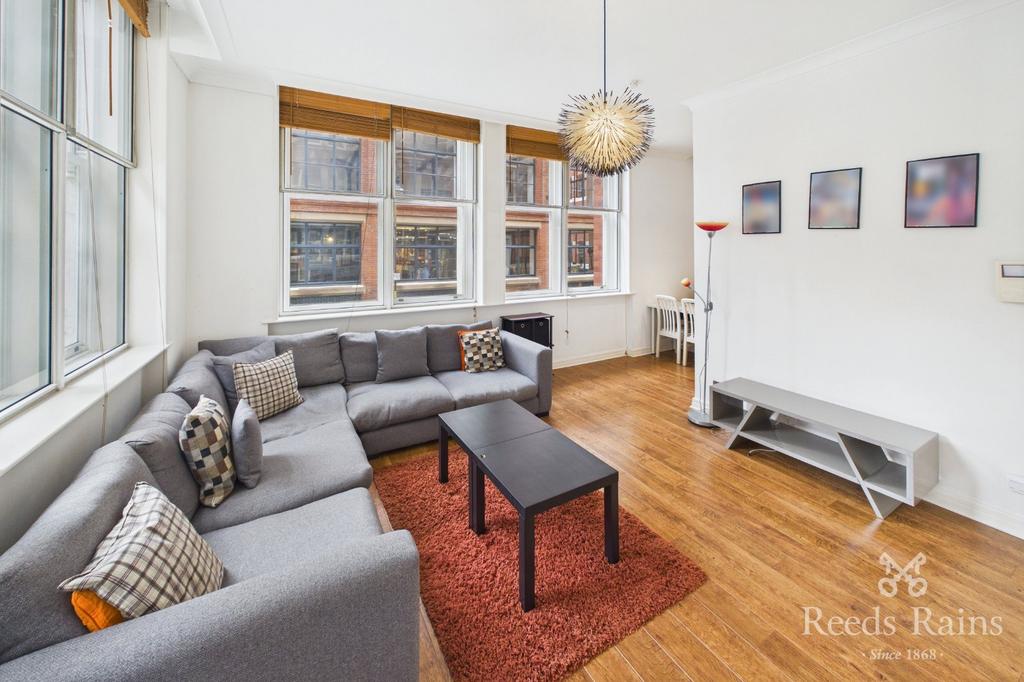 Apartment in Manchester, City Centre - View 3