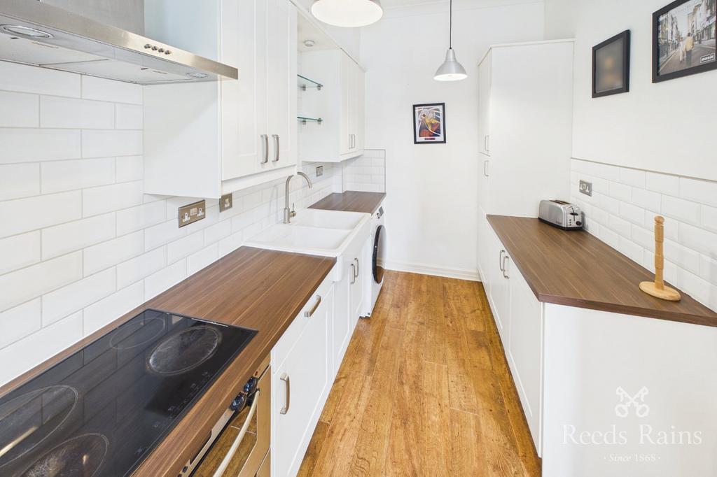 Apartment in Manchester, City Centre - View 6