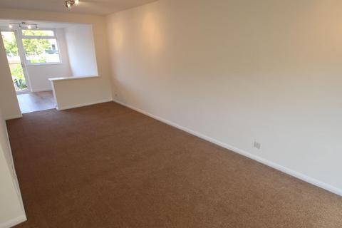 3 bedroom end of terrace house to rent, Fleetside, West Molesey KT8