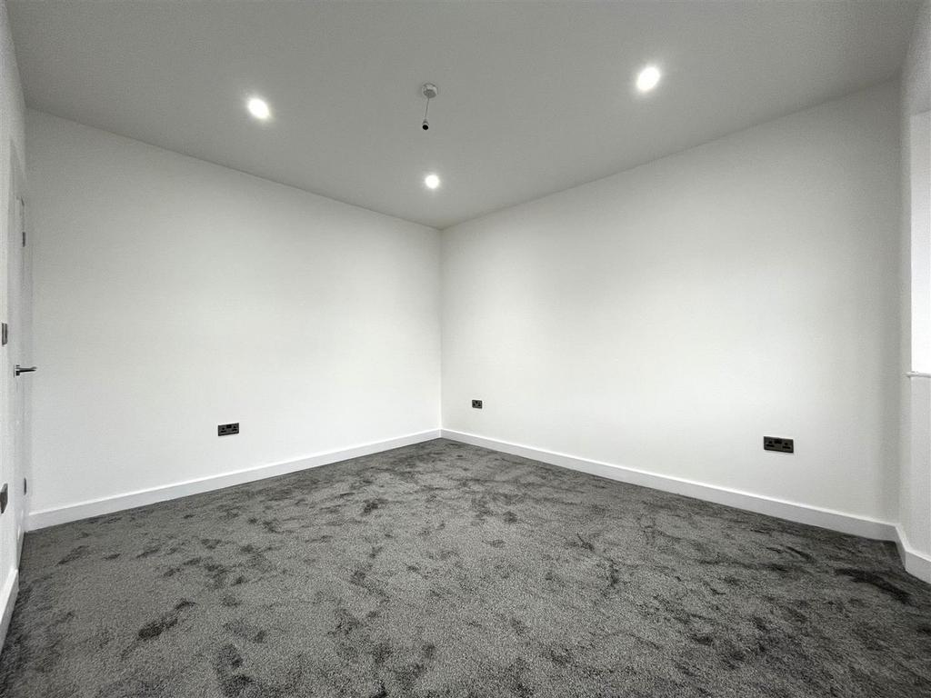 Bedroom 1 Aspect 2