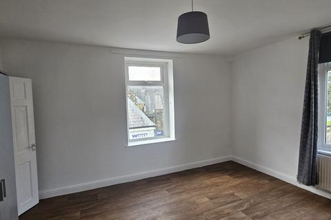 2 bedroom end of terrace house for sale, High Street, Brierfield BB9