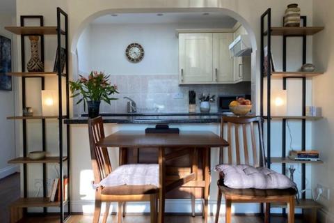 2 bedroom apartment to rent, North Hinksey Lane,  Botley,  OX2