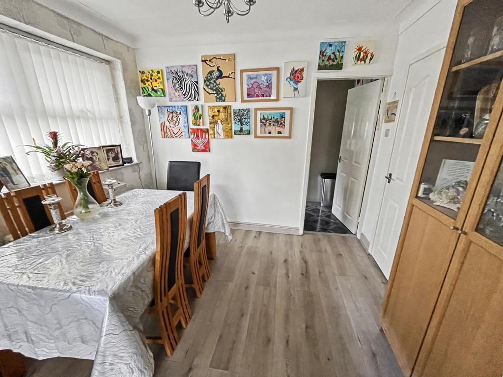 Lounge Dining Room