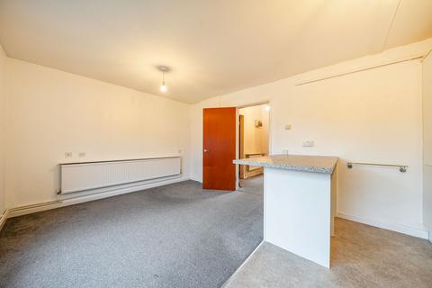 1 bedroom flat to rent, High Street, Chislehurst, BR7