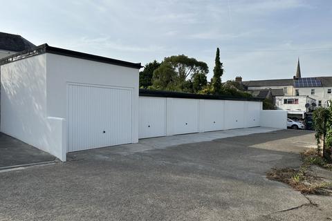 Garage to rent, Castle Street, EX38