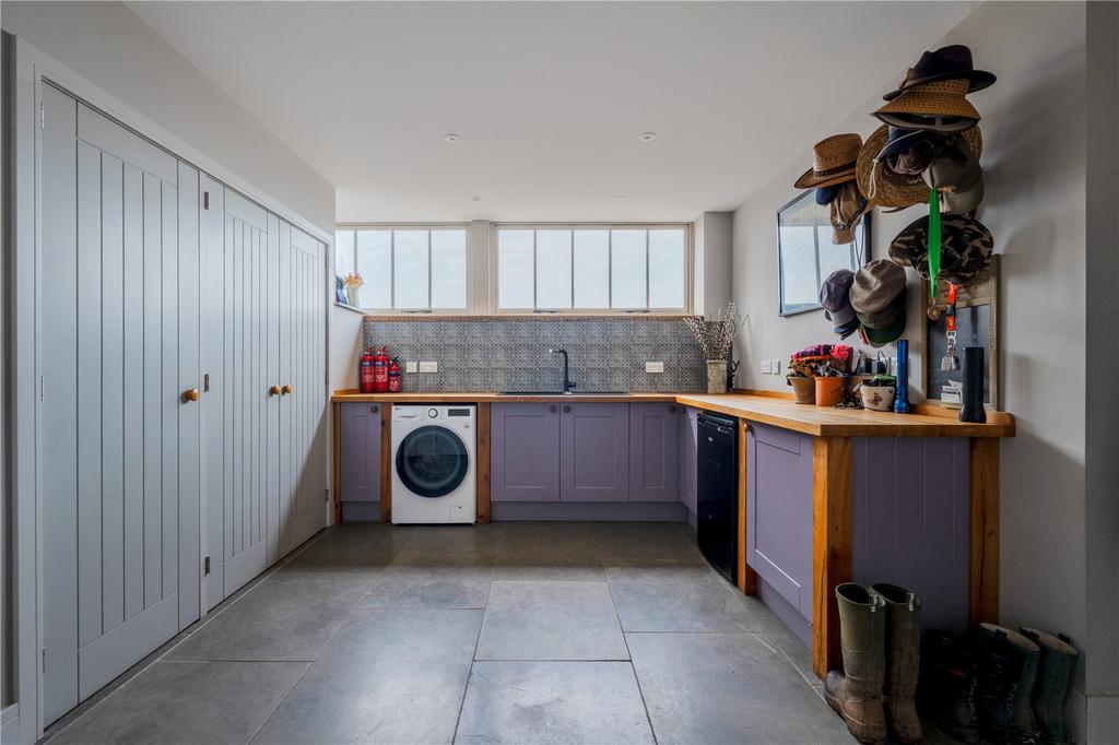Utility/Boot Room