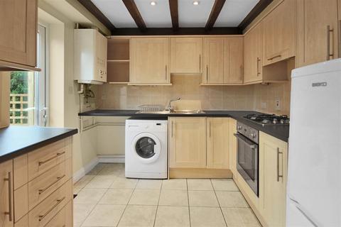 2 bedroom terraced house to rent, Saunders Hill, Brighton