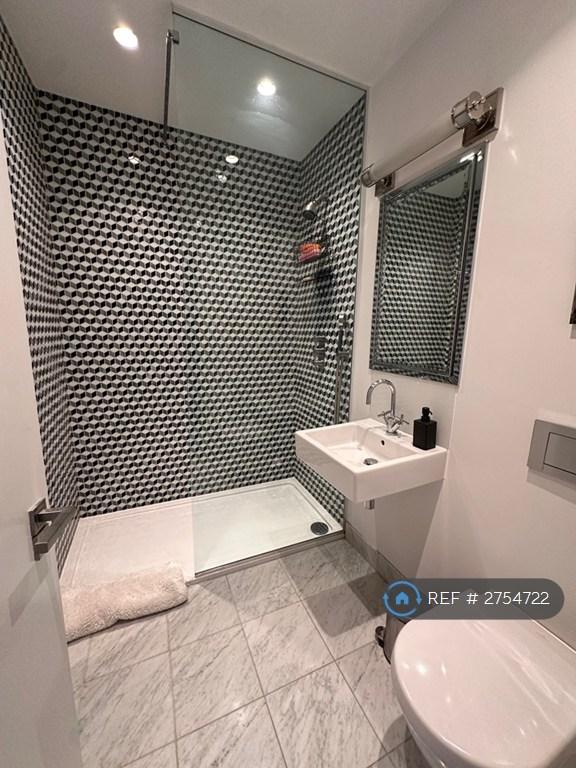 Shower Oom