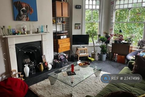 3 bedroom flat to rent, Durlston Road, London, E5