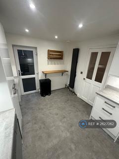 3 bedroom semi-detached house to rent, Cambridge Crescent, Stapleford, Nottingham, NG9