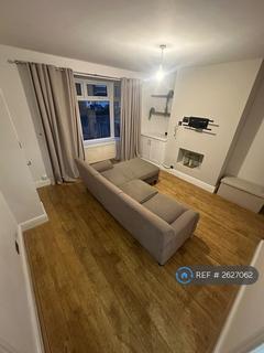 3 bedroom semi-detached house to rent, Cambridge Crescent, Stapleford, Nottingham, NG9