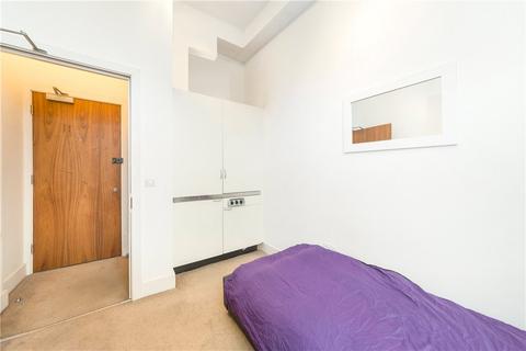 Studio to rent, West Cromwell Road, Earls Court, London, SW5