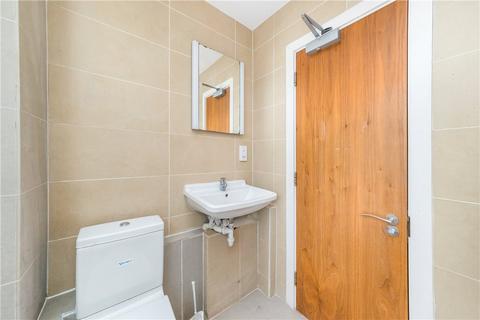 Studio to rent, West Cromwell Road, Earls Court, London, SW5