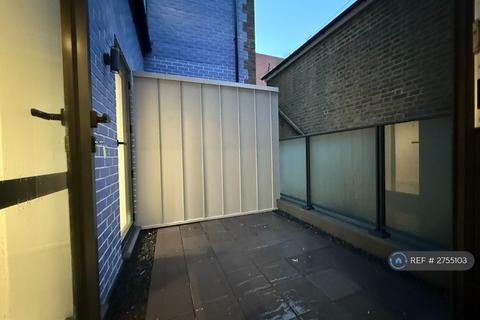 2 bedroom flat to rent, Bromley, Bromley, BR1