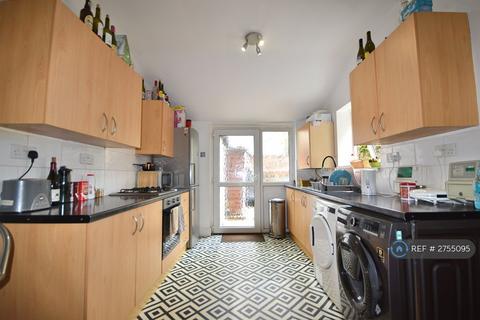 undefined, Stamshaw Road, Portsmouth, PO2
