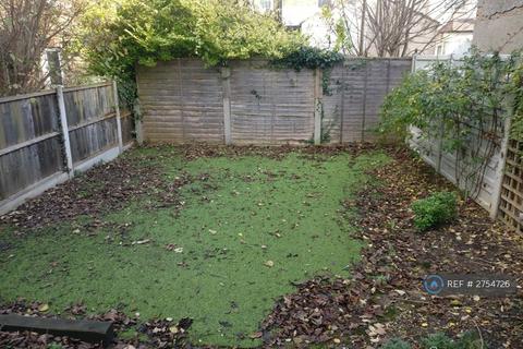 undefined, Hainault Avenue, Westcliff-On-Sea, SS0