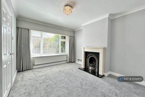 2 bedroom bungalow to rent, Chegworth Gardens, Sittingbourne, ME10
