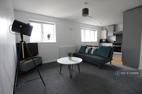 1 bedroom flat to rent, Ware Road, Hoddesdon, EN11
